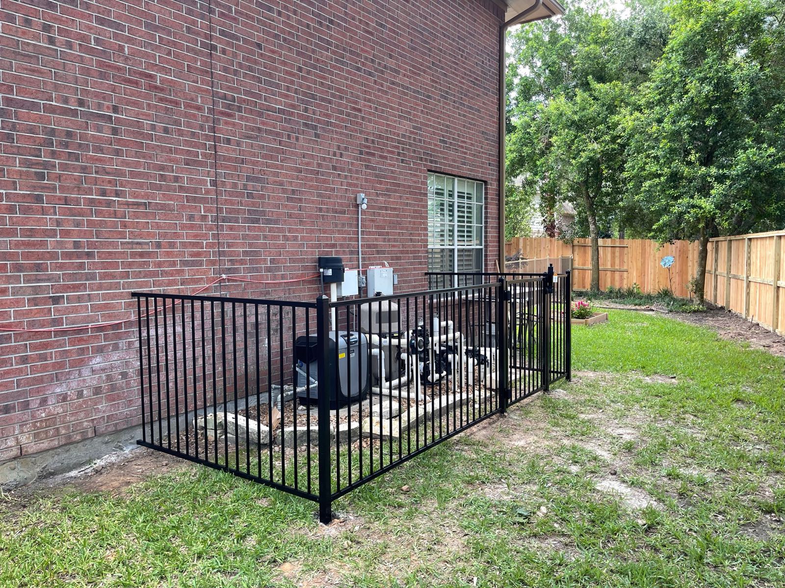 Specialty fencing photo 1