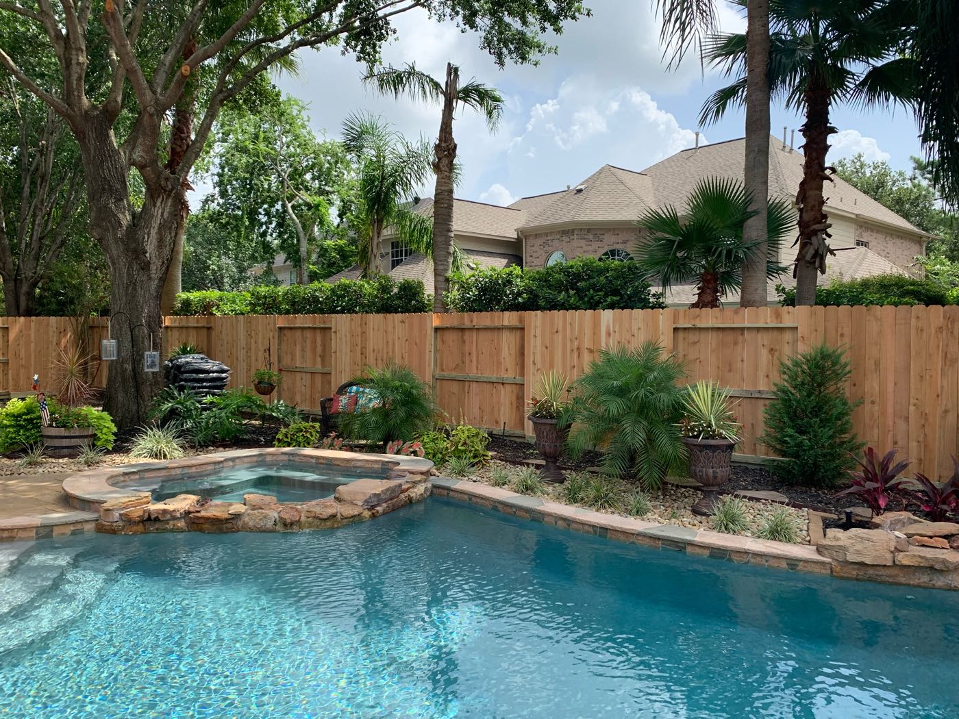 Wood fencing photo 4